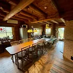 Semesterbostad Neti Holiday House